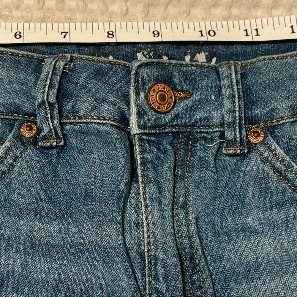 Rewash Brand Denim Shorts High Rise Distressed Button Fly Shorts,‎ 11/30 ALTERED - Picture 3 of 5